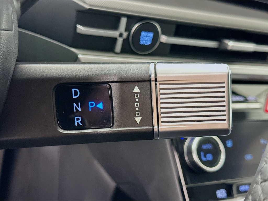 Certified 2025 Hyundai Santa Fe SEL FWD image 14