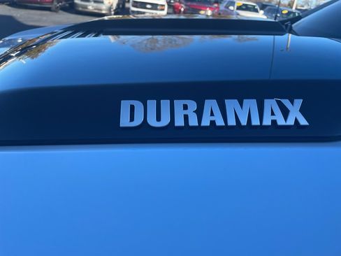 Used 2024 Chevrolet Silverado 1500 ZR2 w/ Technology Package image 6