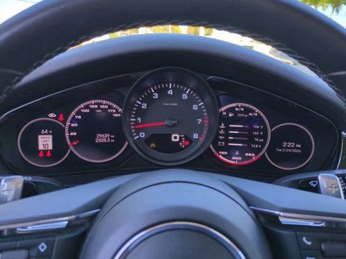 Used 2022 Porsche Panamera image 26
