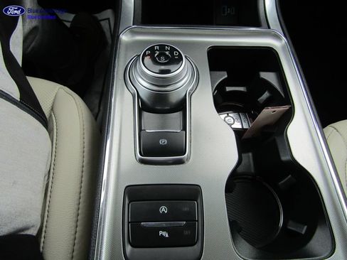 Certified 2024 Ford Edge Titanium w/ Equipment Group 301A AWD/4WD image 19