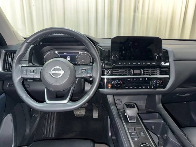 Used 2024 Nissan Pathfinder SL w/ SL Premium Package AWD/4WD image 15
