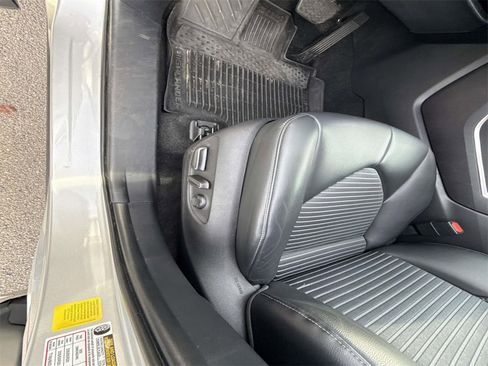 Used 2024 Toyota Highlander XSE image 16