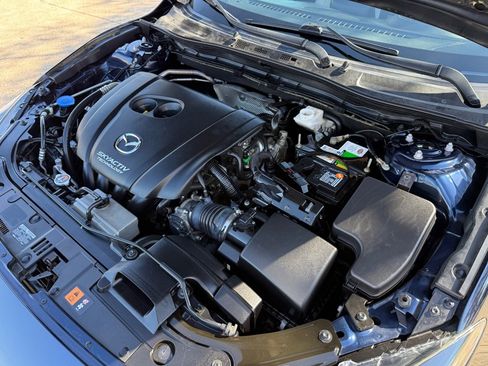 Used 2018 MAZDA MAZDA3 Grand Touring w/ Premium Equipment Package image 38