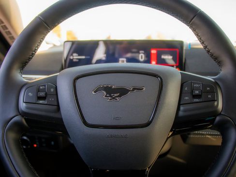 New 2025 Ford Mustang Mach-E Select image 32