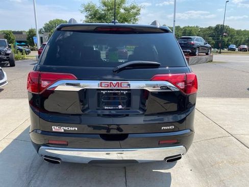 Used 2019 GMC Acadia Denali w/ Technology Package AWD/4WD image 4