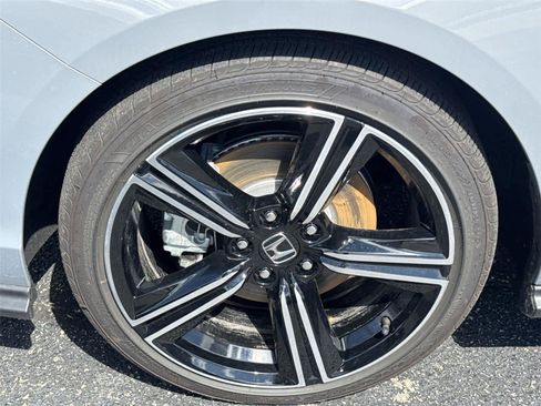 Used 2025 Honda Accord Sport image 11