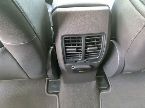 Certified 2017 Ford Escape Titanium w/ Equipment Group 301A FWD image 18