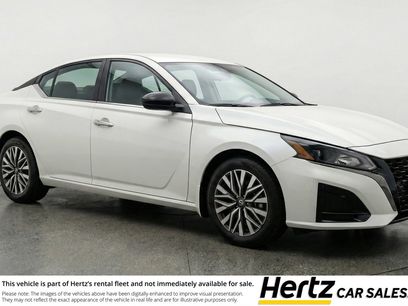 Used 2025 Nissan Altima 2.5 SV