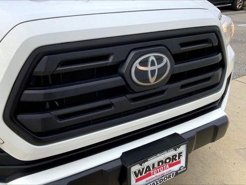 Used 2019 Toyota Tacoma SR AWD/4WD image 29