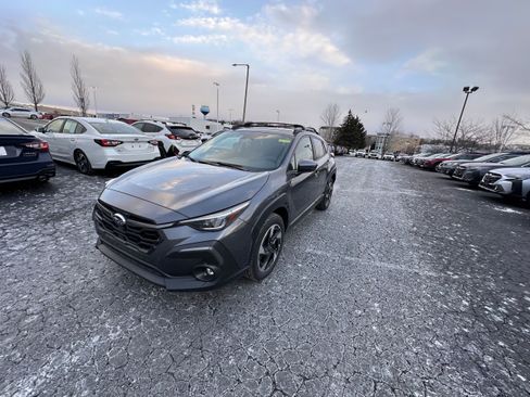 Certified 2024 Subaru Crosstrek 2.5i Limited w/ Crosstrek Mirror Package image 7