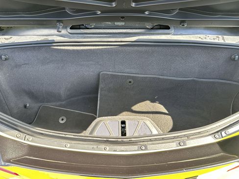 Used 2023 Chevrolet Corvette Stingray Convertible w/ Z51 Performance Package image 20