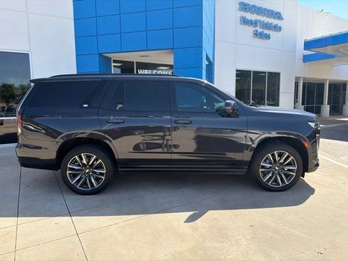 Used 2023 Cadillac Escalade Sport w/ Touring Package AWD/4WD image 4