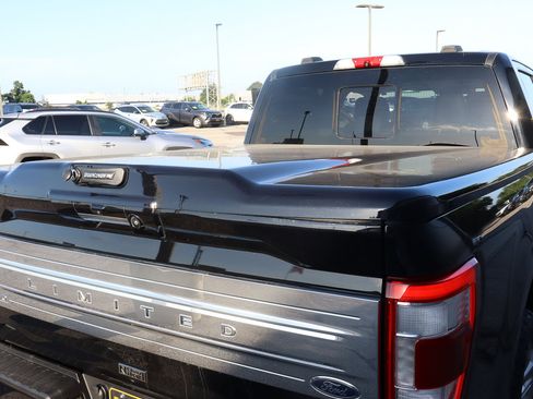 Used 2022 Ford F150 Limited image 18