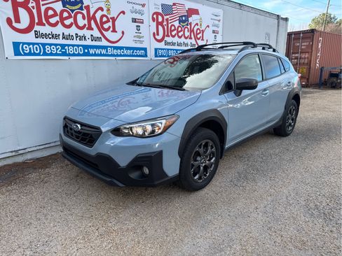 Used 2022 Subaru Crosstrek 2.5i Sport w/ Moonroof Package image 5