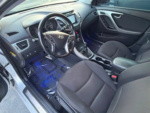Used 2016 Hyundai Elantra Value Edition FWD image 9