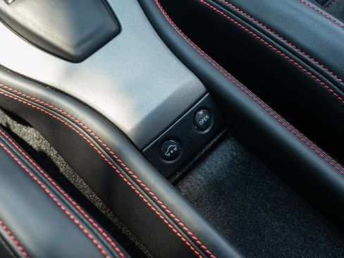 Used 2012 Ferrari 458 Italia Coupe RWD image 42