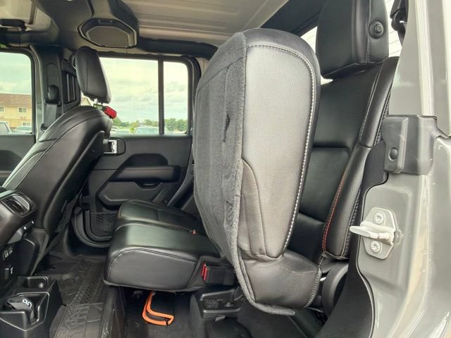 Used 2020 Jeep Gladiator Rubicon w/ Dual Top Group AWD/4WD image 38