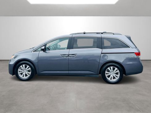 Used 2016 Honda Odyssey SE image 3