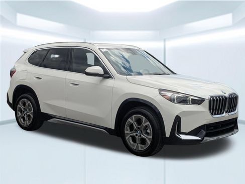 New 2026 BMW X1 xDrive28i w/ Technology Package AWD/4WD image 7