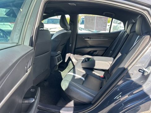 Used 2025 Toyota Camry SE image 14