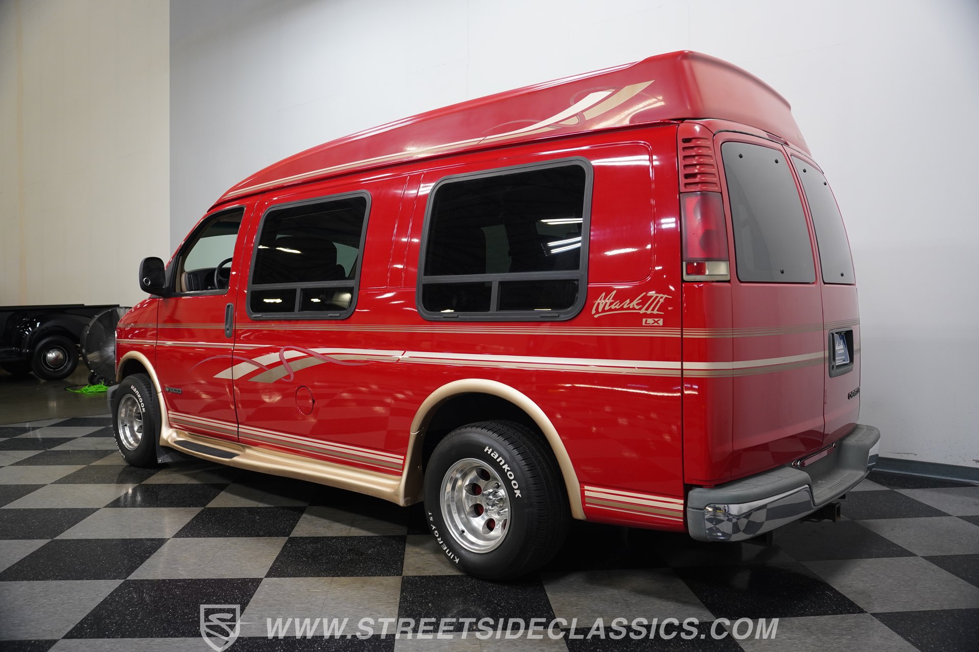 Used 1996 Chevrolet Express 1500 RWD image 10