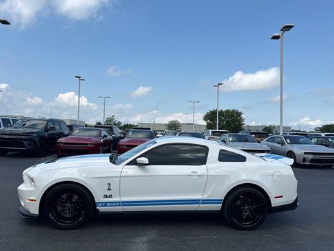 Used 2012 Ford Mustang Shelby GT500 w/ Electronics Pkg RWD image 7