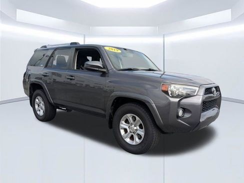 Used 2019 Toyota 4Runner SR5 RWD image 2