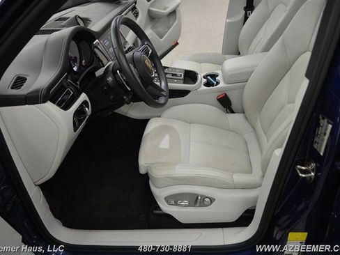Used 2023 Porsche Macan image 14