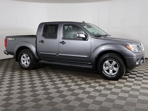 Used 2021 Nissan Frontier PRO-4X w/ Pro-4x Utility Package AWD/4WD image 13
