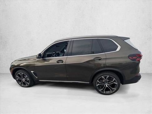 New 2026 BMW X5 sDrive40i image 5