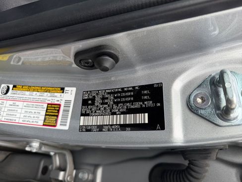 Used 2023 Toyota Highlander XLE AWD/4WD image 26