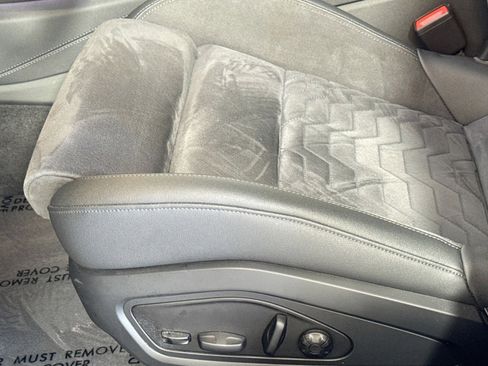 Used 2023 Audi e-tron GT Prestige w/ Prestige Package image 17