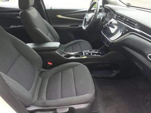 Used 2022 Chevrolet Bolt EUV LT w/ Driver Confidence Package FWD image 7