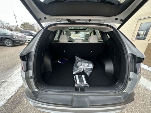 Used 2025 Hyundai Tucson Limited image 27