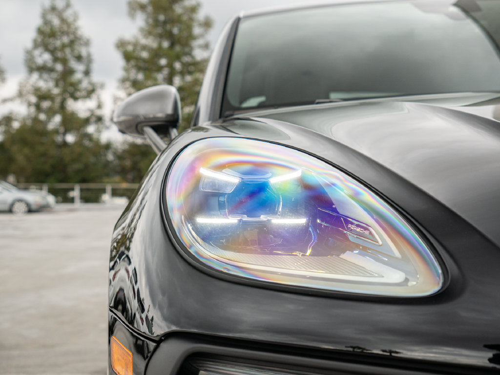Certified 2026 Porsche Macan Turbo AWD/4WD image 26