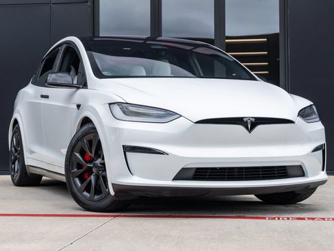 Used 2023 Tesla Model X Plaid AWD/4WD image 2