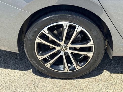 Used 2024 Volkswagen Jetta Sport FWD image 30