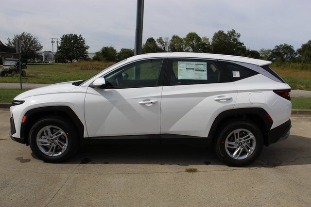 Used 2026 Hyundai Tucson SE AWD/4WD image 2