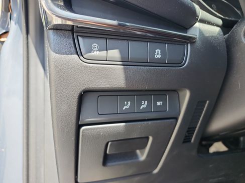 Used 2023 MAZDA MAZDA3 s image 12