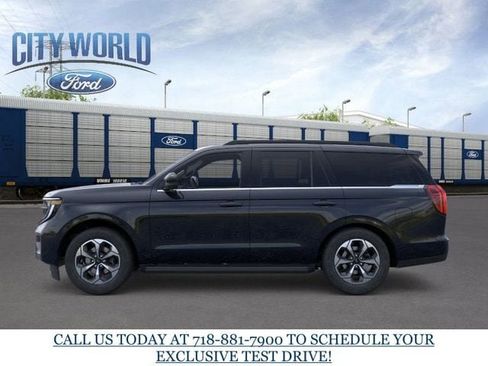 New 2026 Ford Expedition Active image 3