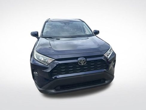 Used 2019 Toyota RAV4 XLE FWD image 5