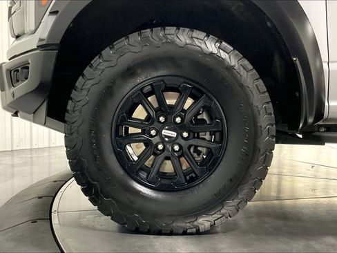 Used 2025 Ford F150 Raptor AWD/4WD image 9