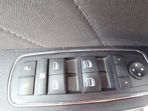 Used 2020 Dodge Charger SXT image 26