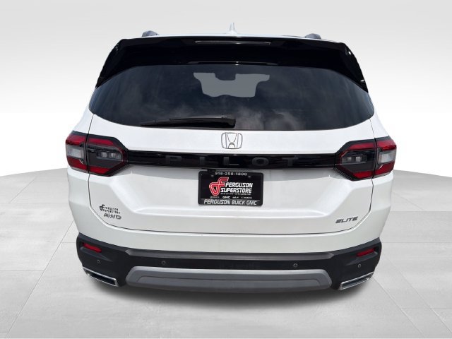 Used 2025 Honda Pilot Elite image 6