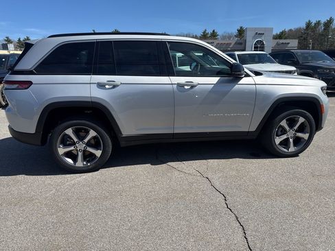 New 2026 Jeep Grand Cherokee Limited AWD/4WD image 6