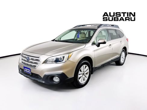 Used 2015 Subaru Outback 2.5i Premium image 3