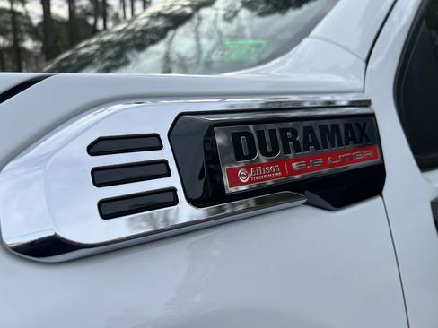 Used 2025 GMC Sierra 2500 Pro image 10