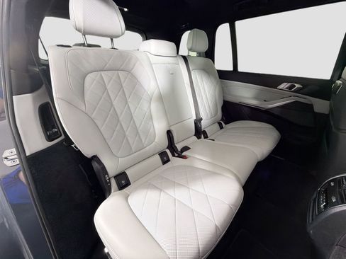 Certified 2023 BMW X7 xDrive40i w/ Premium Package image 28