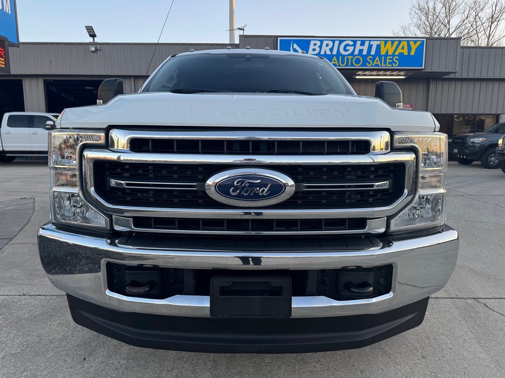 Used 2021 Ford F350 XLT AWD/4WD image 4