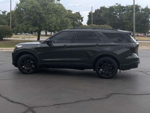 Used 2024 Ford Explorer ST-Line w/ Class IV Trailer Tow Package AWD/4WD image 9